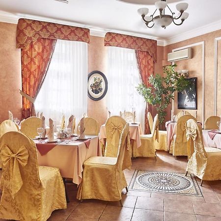 レフォルトヴォ ホテル モスクワ レストラン 写真